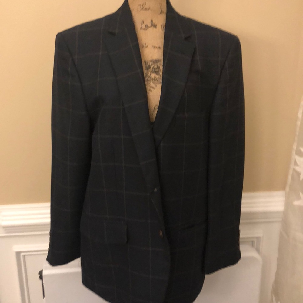 Navy blue men’s blazer